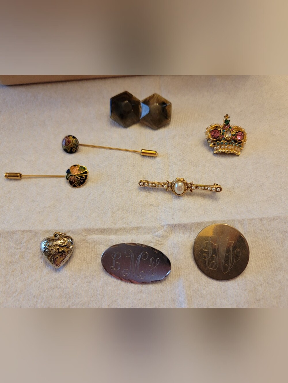 Vintage Jewelry Brooch and Pin Lot